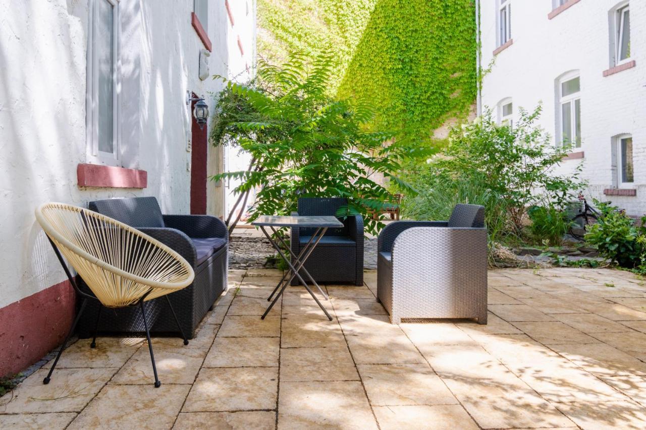 Homebydoni - Kueche I Terrasse I 500 Mbits Wifi I Design Loft Nahe Rmcc & Staatstheater Wiesbaden Luaran gambar